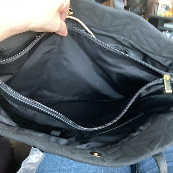 Mezzi Black Suede and Leather Tote Bag/Handbag With Built In Charger. NEW! - Picture 9 of 16